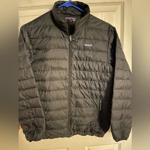 Patagonia down puffer jacket boy’s size L12 black